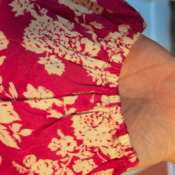 Magenta Pink Floral One Shoulder Long Sleeve Crop Top NWT - Picture 3 of 7